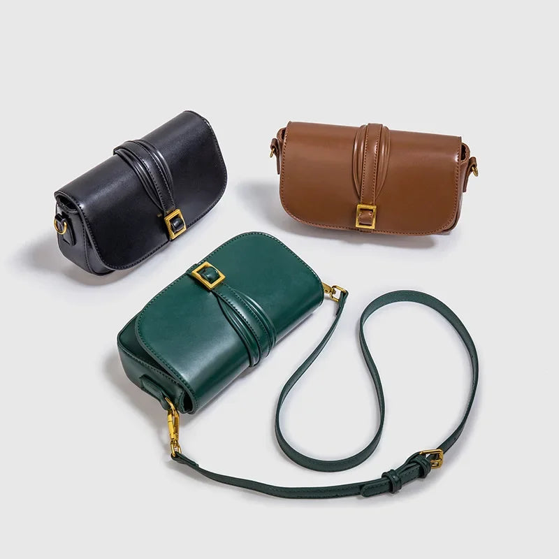 Bolsa Tiracolo Mini Clássica Verde com Fivela – Estilo e Praticidade MAYTH
