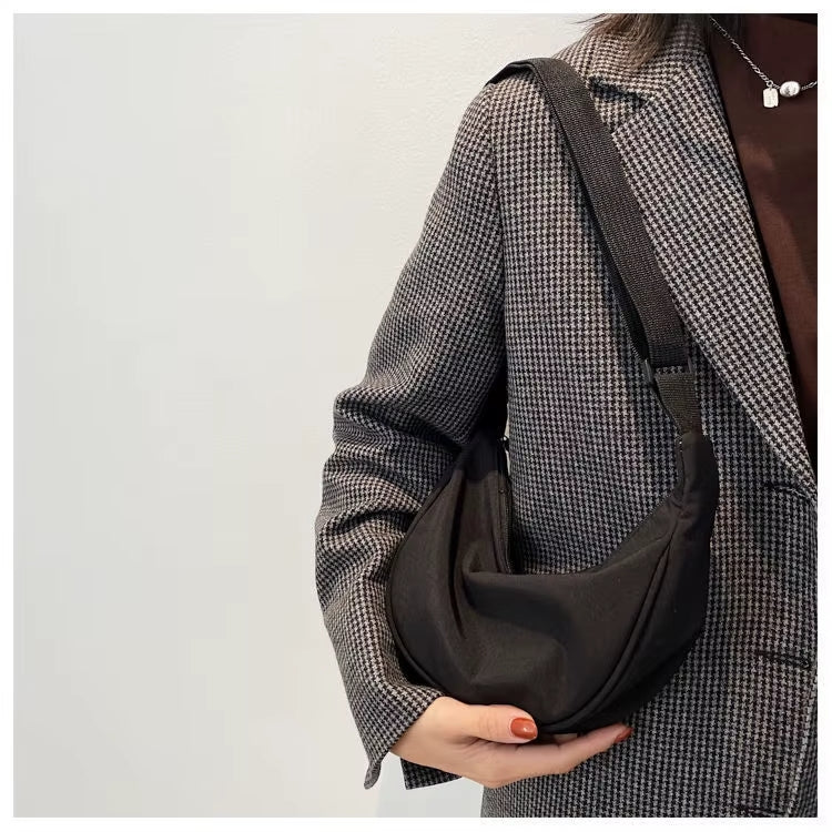 Bolsa Cross Body Transversal de Nylon na cor PRETA