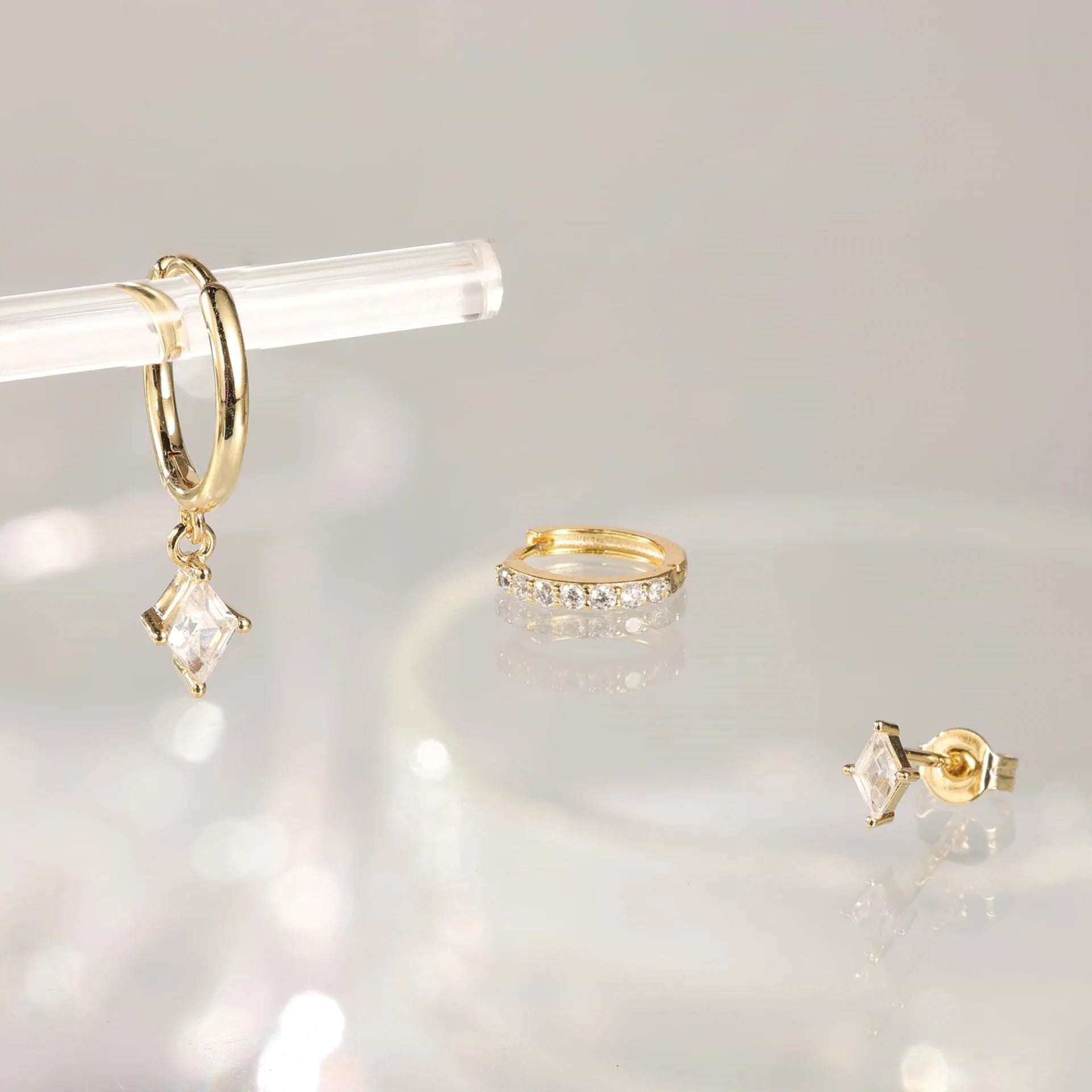 Conjunto de Brincos de Argola Vintage com Zircônia Cúbica