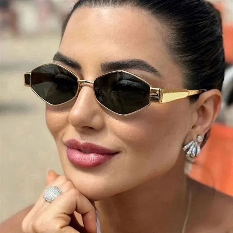 Óculos de Sol Fashion Hexagono Cinza e Prata